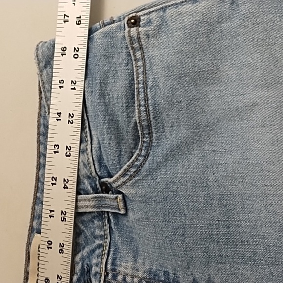 Gap Cropped Bootcut Jeans with Side Vents in Light Wash Stretch, Size 12 - Picture 5 of 7